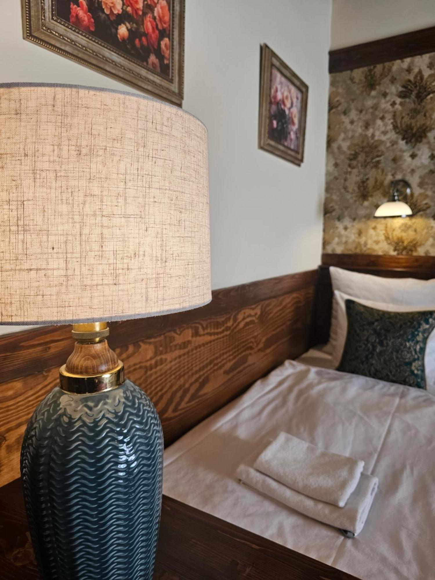 רודניצה נד לבם Hotel Galerie מראה חיצוני תמונה